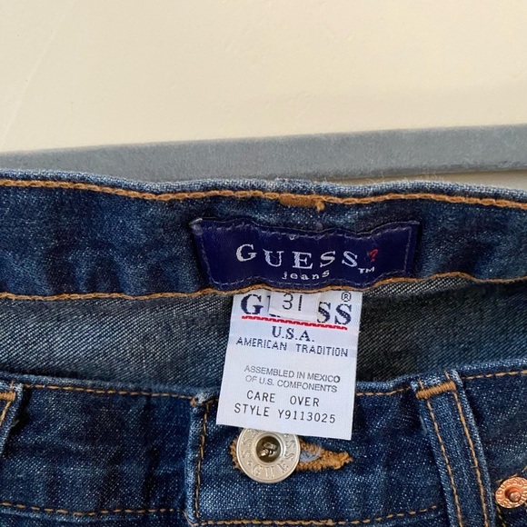 GUESS AUTHENTIC ORIGINAL JEANS VINTAGE DARK WASH CROPPED BLUE JEANS SIZE 31 - Picture 6 of 7